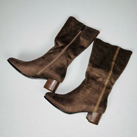J & Elizabeth Brown Suede Short Heels Boots Size 6 New In Box - Picture 2 of 12